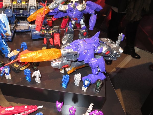 Toy Fair 2016 Transformers Hasbro Showrrom  (10 of 55)